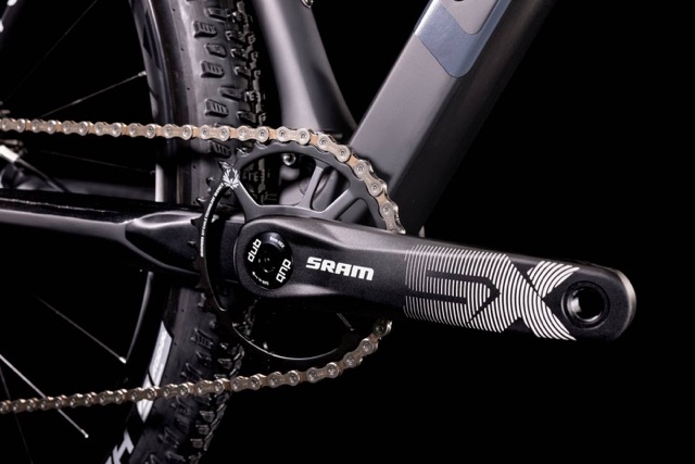 Bici CUBE Reaction C:62 One carbon ́n ́grey 2022
